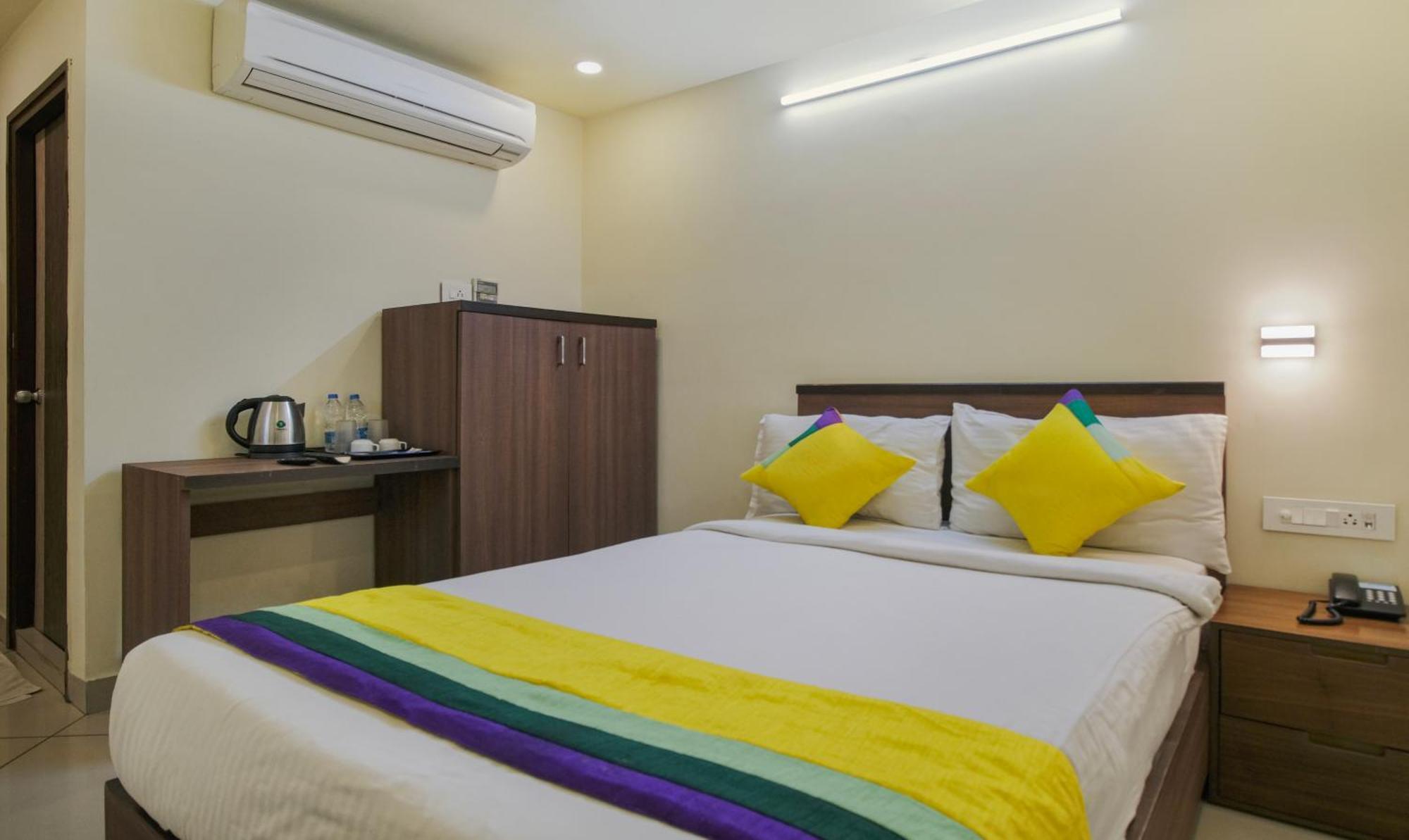 Itsy Hotels N Square Vijayawada Ngoại thất bức ảnh