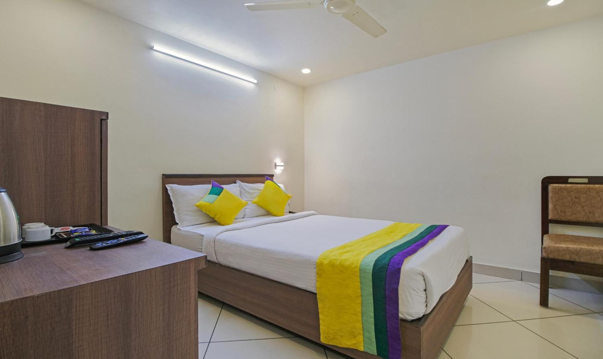Itsy Hotels N Square Vijayawada Ngoại thất bức ảnh